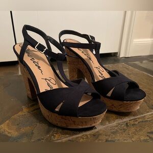 🌟WORN ONCE🌟 American Rag Jamie T-strap Platform Dress Sandals